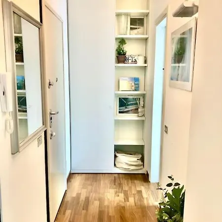 Apartment Mascalzone Latino, Center *