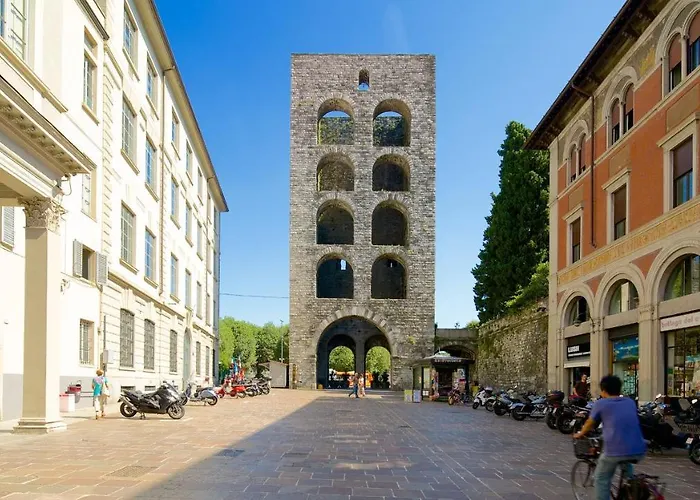 Mascalzone Latino, Center Apartament *